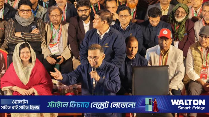 বগুড়ায় ‘ঘরের ছেলে’ তারেক, ‘আজ আমার কিছু দেবার নেই, শুধু চাইবার আছে’