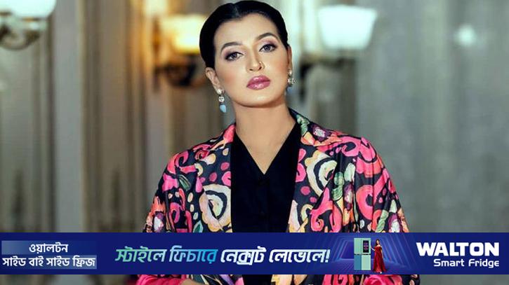 আজহারিকে বর্ষা বললেন, আল্লাহ রাব্বুল আলামিন আপনাকে মঙ্গল করুন