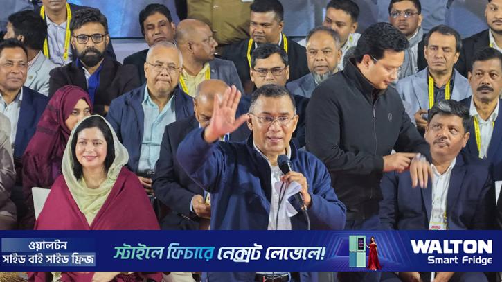 ‘গার্মেন্টসের রাজধানী’ গাজীপুরে তারেক রহমান, ‘দেশে নতুন শিল্প আনব’