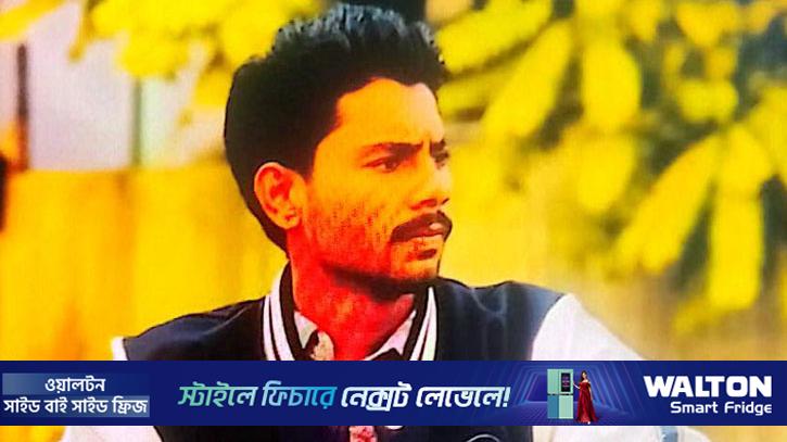 পুলিশকে কুপিয়ে জখম, স্বেচ্ছাসেবক দলের নেতা ও ছেলে গ্রেপ্তার