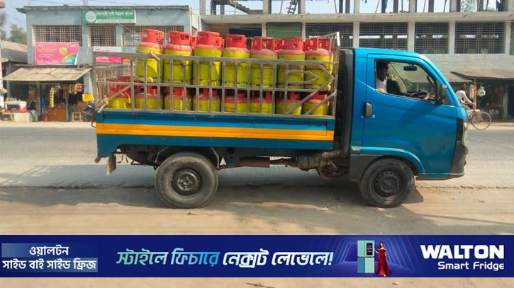 নীলফামারীতে এলপিজি সিলিন্ডার সংকট, অতিরিক্ত দামে বিক্রি