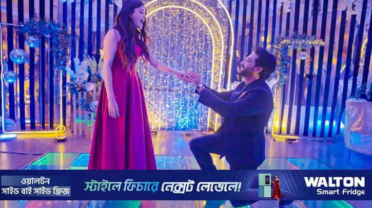 বাগদান সারলেন মধুমিতা