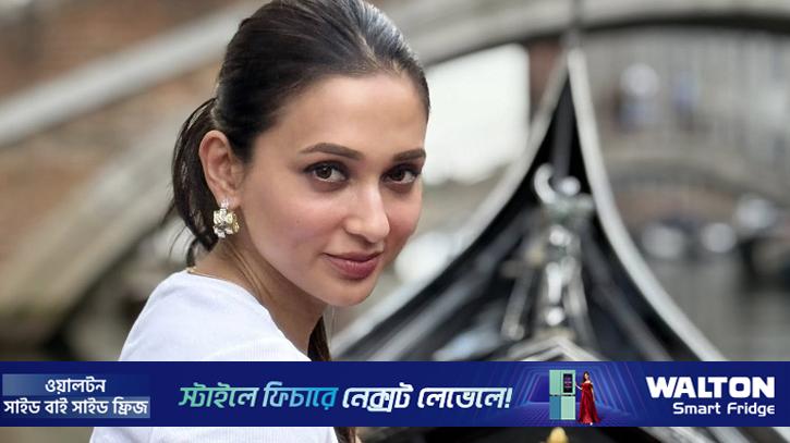 অপমান করে মঞ্চ থেকে নামিয়ে দেওয়া হলো মিমিকে!