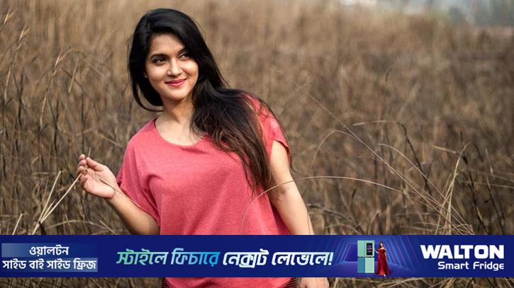 ঘরে বসে দেখা যাচ্ছে মিথিলার ‘তারার সার্কাস’