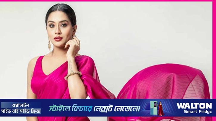 সত্য সংকটে মম