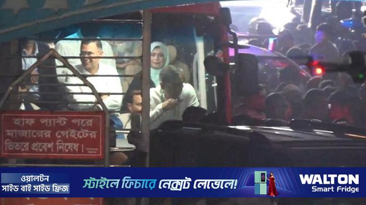 শাহজালাল (র.)-এর মাজারে তারেক ও জুবাইদা রহমান