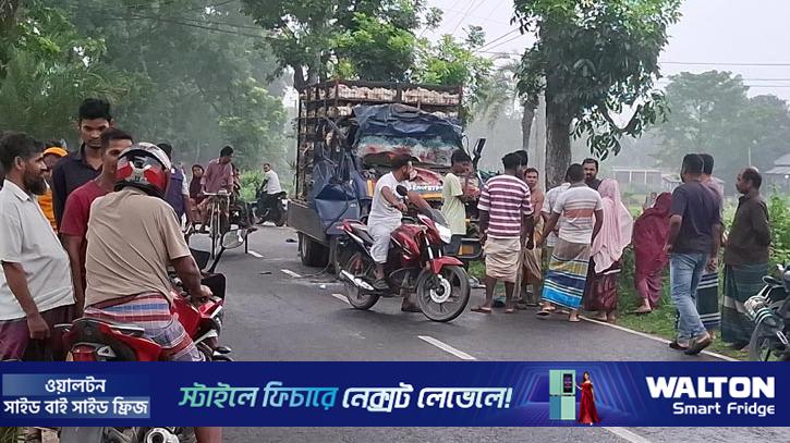 টাঙ্গাইলে দাঁড়িয়ে থাকা ট্রাকের পেছনে পিকআপের ধাক্কা, নিহত ৪