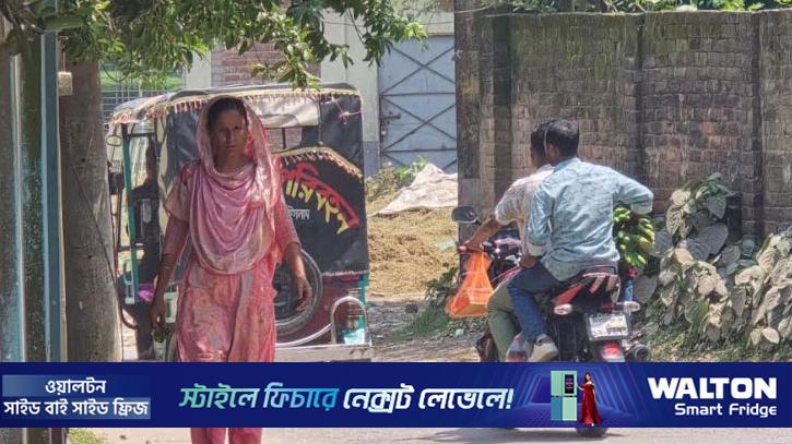 দিনাজপুরে অসহনীয় গরমে বিপর্যস্ত জনজীবন 