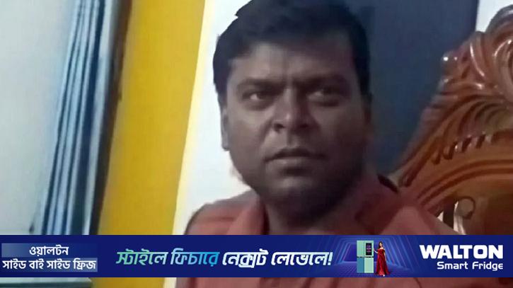 থানায় ‘ঘুষের টাকা’ গুনে প্রত্যাহার হলেন পরিদর্শক 