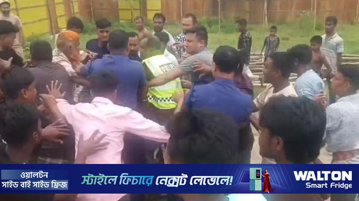 মাদ্রাসা ছাত্রকে বলাৎকার চেষ্টার অভিযোগ, শিক্ষককে গণপিটুনি দিয়ে পুলিশে সোপর্দ