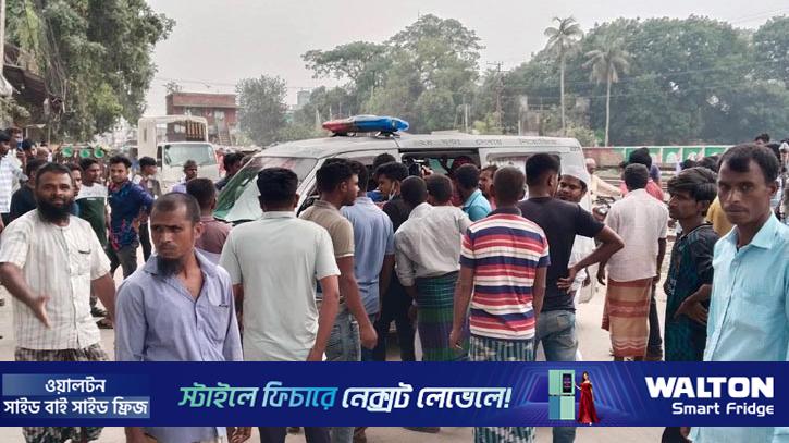 সৈয়দপুরে পেট্রোলের আগুনে বৃদ্ধের মৃত্যু, লাশ নিয়ে বিক্ষোভ