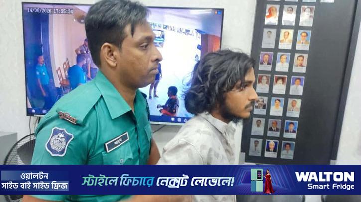 রাবিতে ছাত্রলীগ নেতাকে পুলিশের হাতে তুলে দিল প্রশাসন