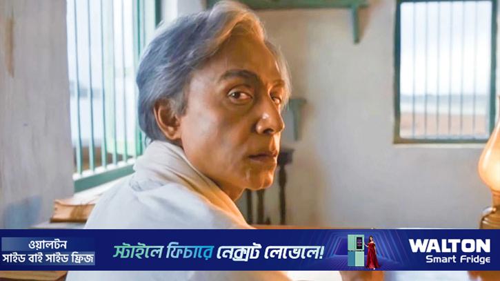 সৃজিতের সিনেমায় শরৎচন্দ্র হয়ে টোটার চমক