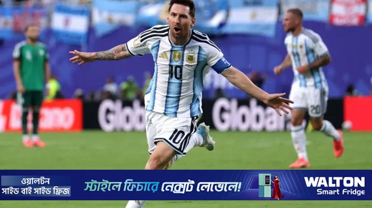 মেসির হ্যাটট্রিকে বিশ্বকাপ শুরু আর্জেন্টিনার