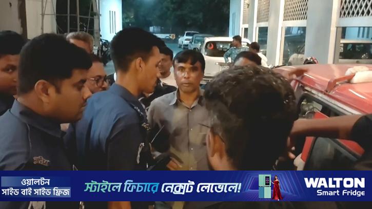 যশোরে আদ-দ্বীন হাসপাতালে রোগীর মৃত্যু ঘিরে বিক্ষোভ