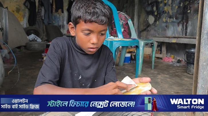 একবেলা খাবার আর ৫০ টাকার বিনিময়ে বিকিয়ে যাওয়া শৈশব