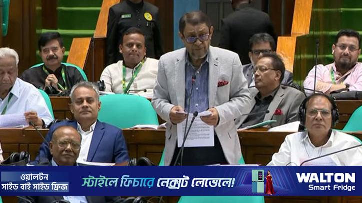 এক লাখ স্বাস্থ্যকর্মী নিয়োগ দেবে সরকার: স্বাস্থ্যমন্ত্রী