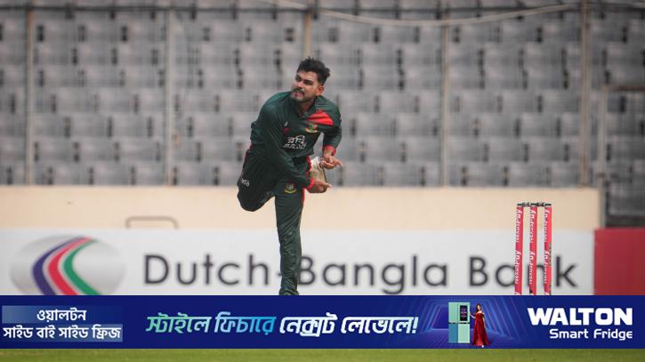 র‌্যাঙ্কিংয়ে উড়ছেন মিরাজ—বোলিংয়ে সপ্তম, অলরাউন্ডে দ্বিতীয়