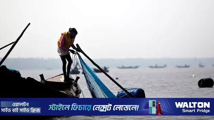 প্রজনন রক্ষায় সাগরে মাছ ধরায় ৫৮ দিনের নিষেধাজ্ঞা 