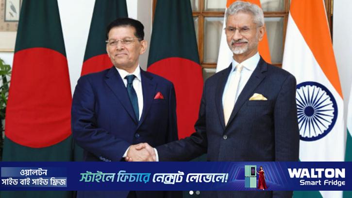 বাংলাদেশের নতুন সরকারের সঙ্গে গঠনমূলকভাবে কাজ করতে চায় ভারত
