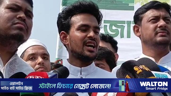 গণরায়কে উপেক্ষা করে সরকার সামনে এগোতে চায়: আসিফ মাহমুদ