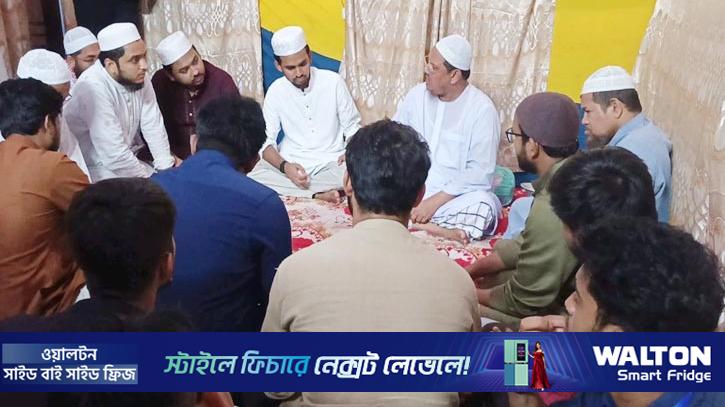 চরমোনাই মাহফিলে এনসিপির মুখপাত্র আসিফ মাহমুদ