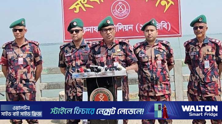 টেকনাফ সীমান্তে জ্বালানি তেল পাচাররোধে বিজিবির নজরদারি জোরদার