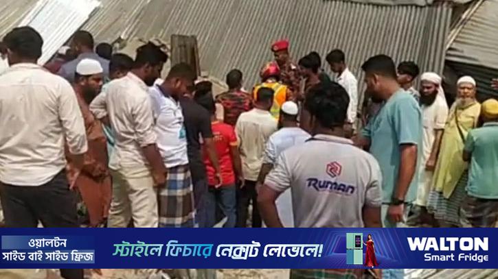 রেস্তোরাঁর দেয়াল ধসে প্রাণ গেল বৃদ্ধের