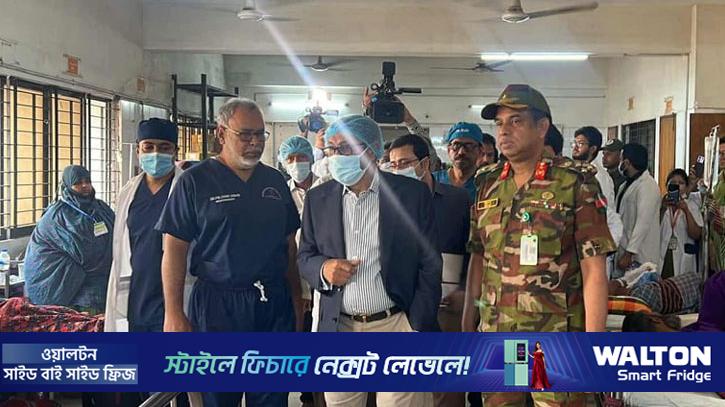 হঠাৎ ঢামেক হাসপাতাল পরিদর্শনে স্বাস্থ্যমন্ত্রী