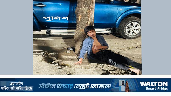 ঢাবি শিক্ষার্থীকে ‘ছাত্রলীগ’ আখ্যা দিয়ে মারধর, অভিযুক্ত ছাত্রশক্তির নেতাকর্মী