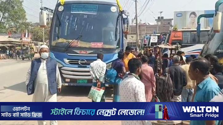 কৃষি নির্ভর গাইবান্ধায় কাজ নেই, দিনমজুররা ছুটছেন বিভিন্ন জেলায়