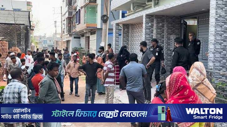 কুষ্টিয়ায় প্রকাশ্যে যুবককে কুপিয়ে হত্যা