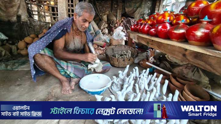 খুলনায় বিলীনের পথে মৃৎশিল্প 