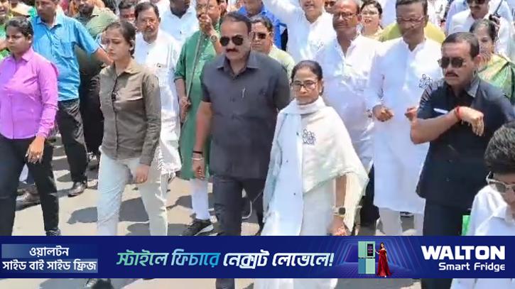 সরকার আমরাই গড়ব: মমতা