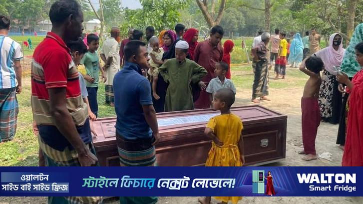 গ্রামের বাড়িতে পৌঁছেছে ক্ষেপণাস্ত্র হামলায় নিহত মামুনের মরদেহ
