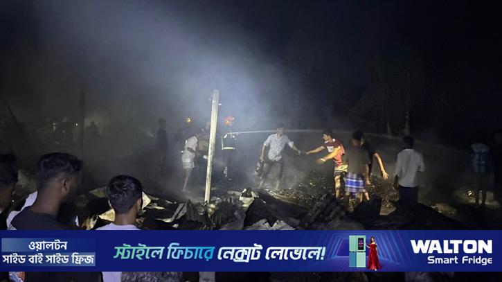 নোয়াখালীতে আগুনে পুড়ল ২৪ দোকান