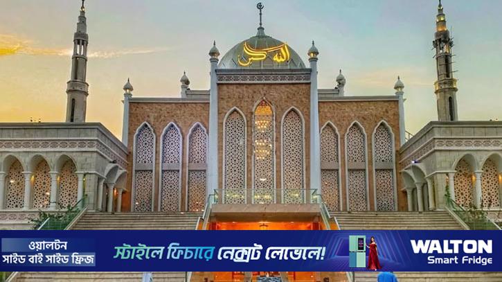 সাদা মার্বেলের অপূর্ব স্থাপত্য আল-আমান বাহেলা মসজিদ