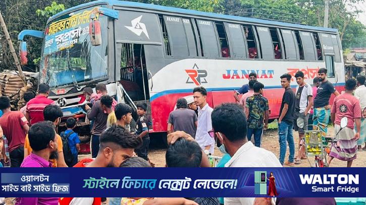 ঝিনাইদহে বাসের ধাক্কায় বাইসাইকেল আরোহী নিহত