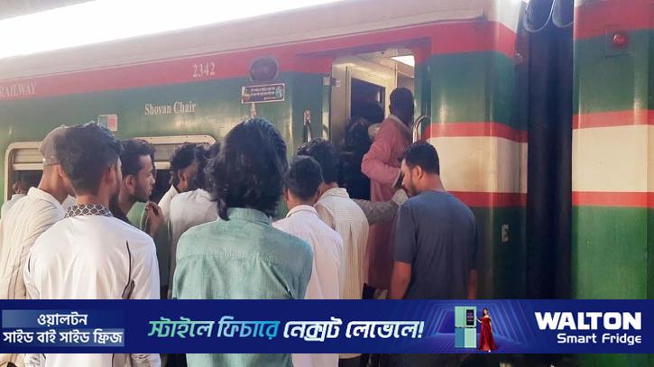 শায়েস্তাগঞ্জ রেলওয়ে জংশনে বাড়ছে মোবাইল চুরির ঘটনা