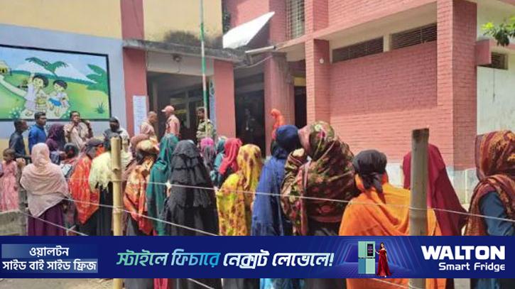 বগুড়া-৬ ও শেরপুর-৩ আসনে ভোটগ্রহণ চলছে