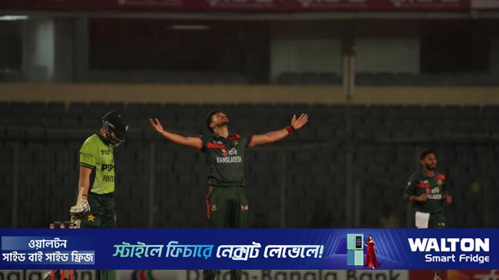 চরম নাটকীয়তা আর রুদ্ধশ্বাস জয়ে সিরিজ বাংলাদেশের