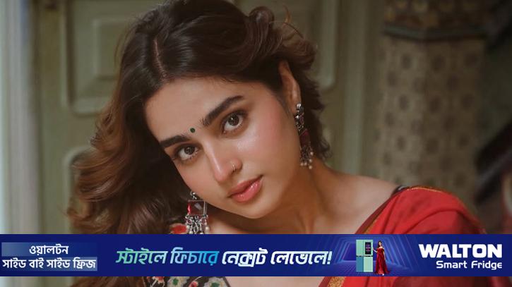 প্রতিদিনই ধর্ষণের হুমকি পাই: আয়েশা