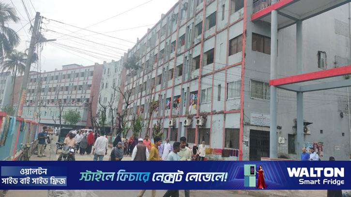 ভর্তি পরীক্ষায় বহিষ্কার হয়ে বিশ্ববিদ্যালয়ের ৪ কর্মচারীকে মারধর, পুলিশে সোপর্দ