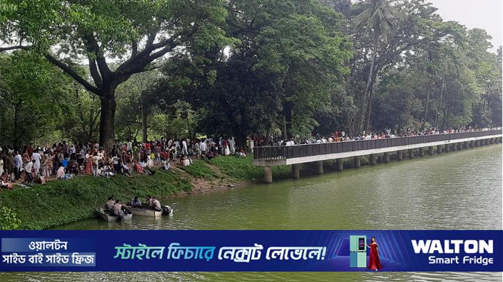 বৈশাখী উৎসব: উৎসবের ঢেউ রমনায়