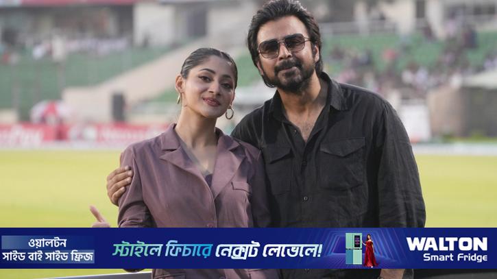 খেলার মাঠে ‘দম’