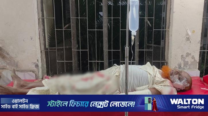 হাকিমপুরে জমি বিরোধে বৃদ্ধের ওপর সশস্ত্র হামলা, ১০ লাখ টাকা লুট