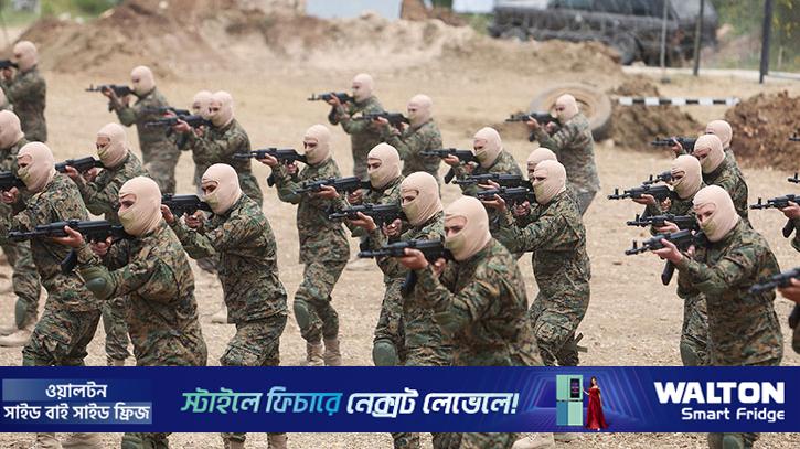 বিধ্বস্ত হিজবুল্লাহকে যেভাবে ইরান নতুন করে যুদ্ধের জন্য প্রস্তুত করলো