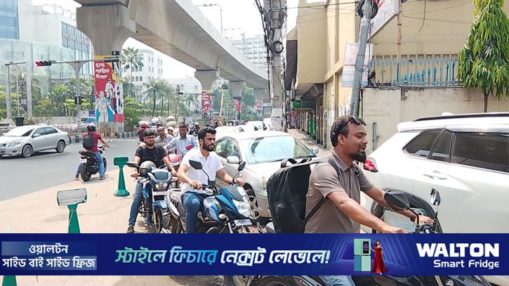 ছুটির দিনেও জ্বালানি সংকটে পাম্পে দীর্ঘ লাইন