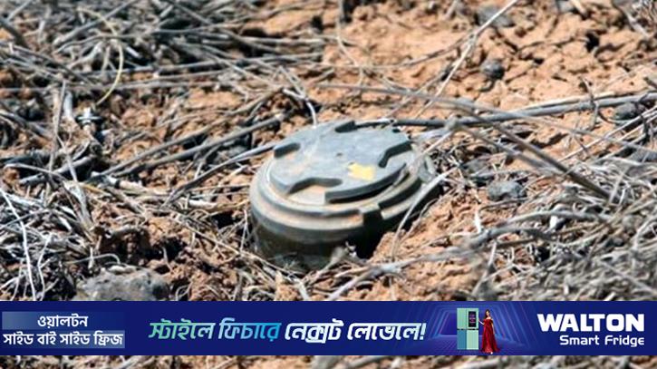 উখিয়া সীমান্তে মাইন বিস্ফোরণে রোহিঙ্গা কিশোরের পা বিচ্ছিন্ন