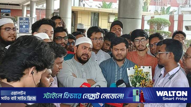 সামনের অর্থনৈতিক মন্দায় রাজনৈতিক ঐক্য ছাড়া সরকার টিকবে না: নাহিদ